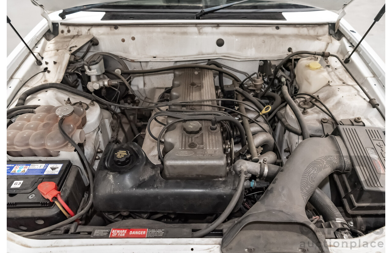 9/1998 Ford Falcon GLi Longreach Tradesman XHII Panel Van White 4.0L