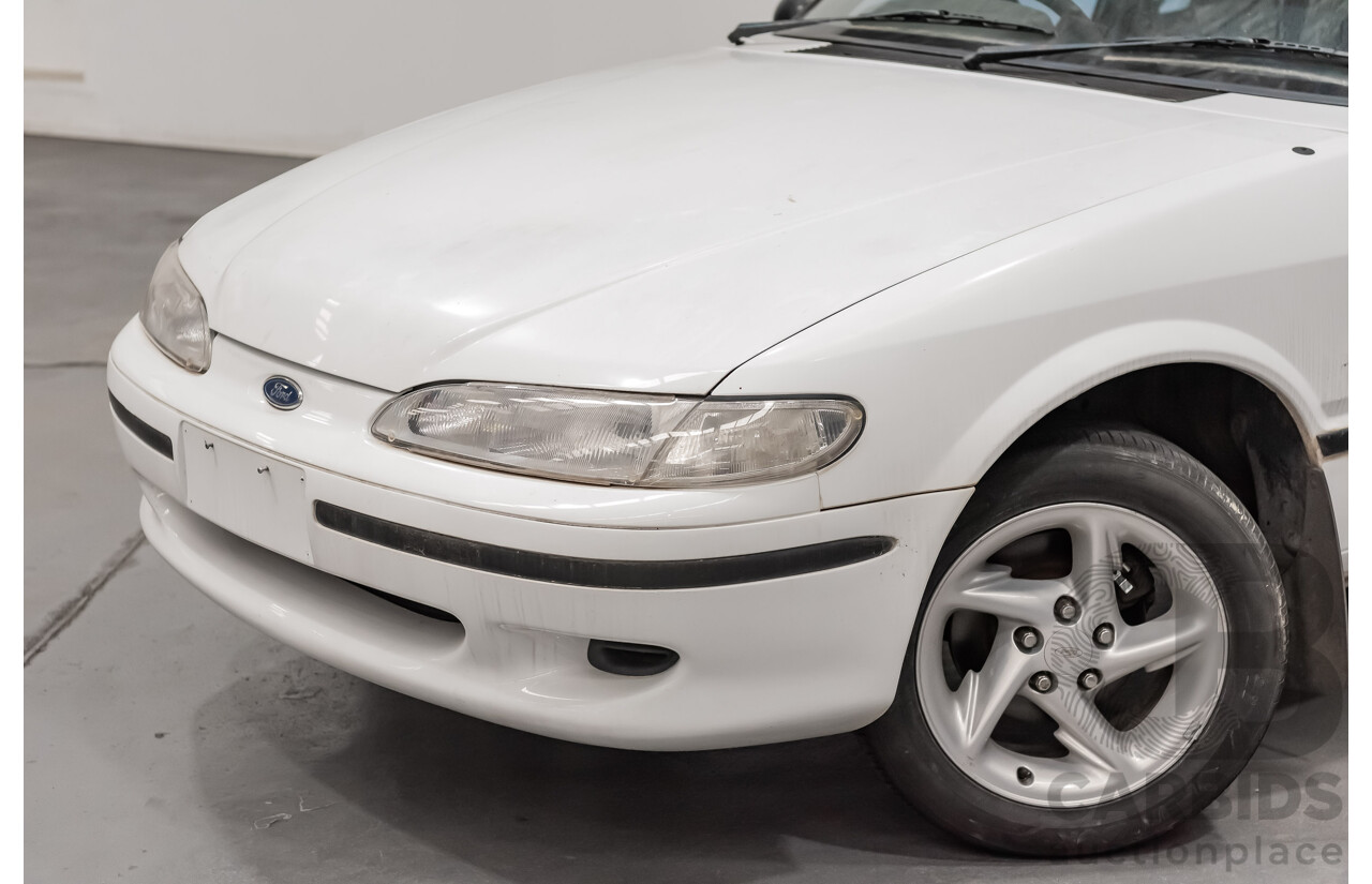 9/1998 Ford Falcon GLi Longreach Tradesman XHII Panel Van White 4.0L
