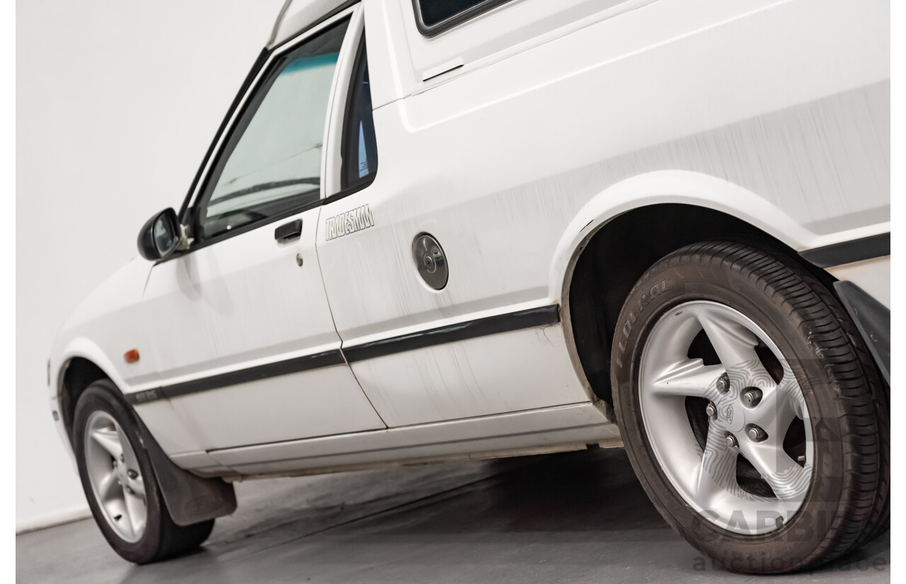 9/1998 Ford Falcon GLi Longreach Tradesman XHII Panel Van White 4.0L