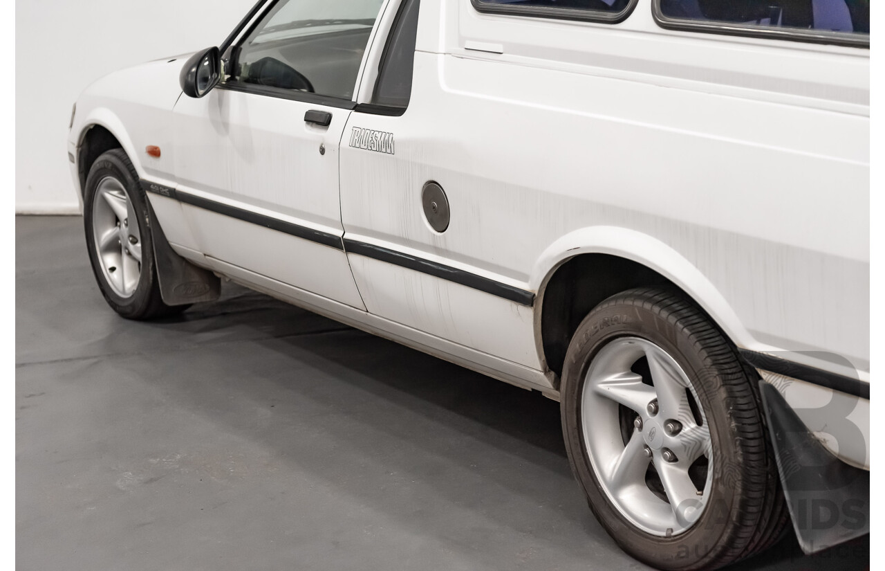 9/1998 Ford Falcon GLi Longreach Tradesman XHII Panel Van White 4.0L