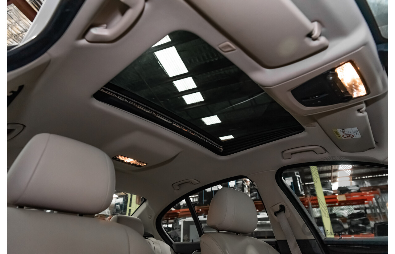 5/2014 BMW 520d Luxury Line F10 MY14 4d Sedan Alpine White Turbo Diesel 2.0L