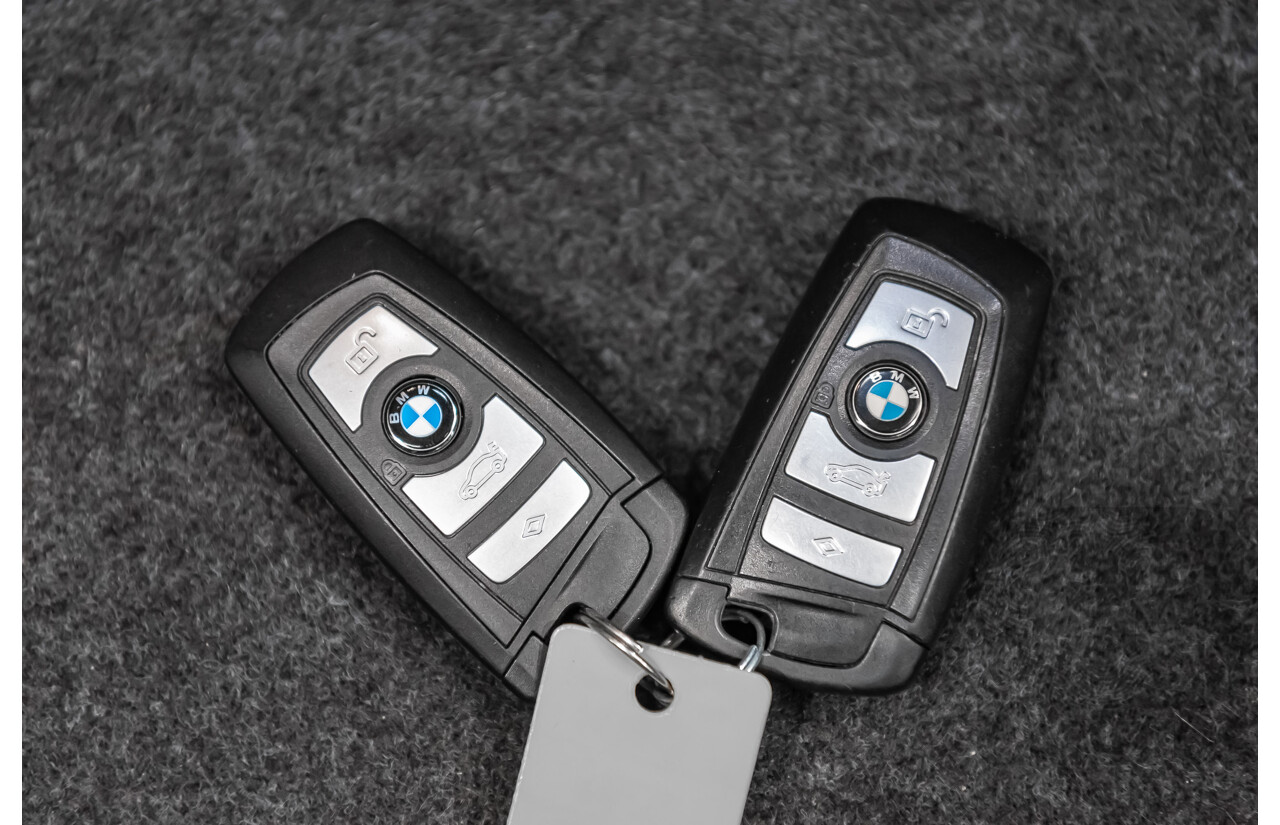 11/2013 BMW 528i M-Sport F10 MY14 4d Sedan Midnight Blue Metallic Turbo 2.0L