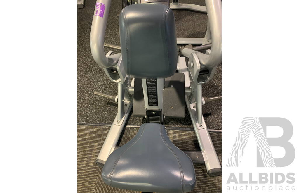 Precor Commercial Plate Loaded Seated Row Machine