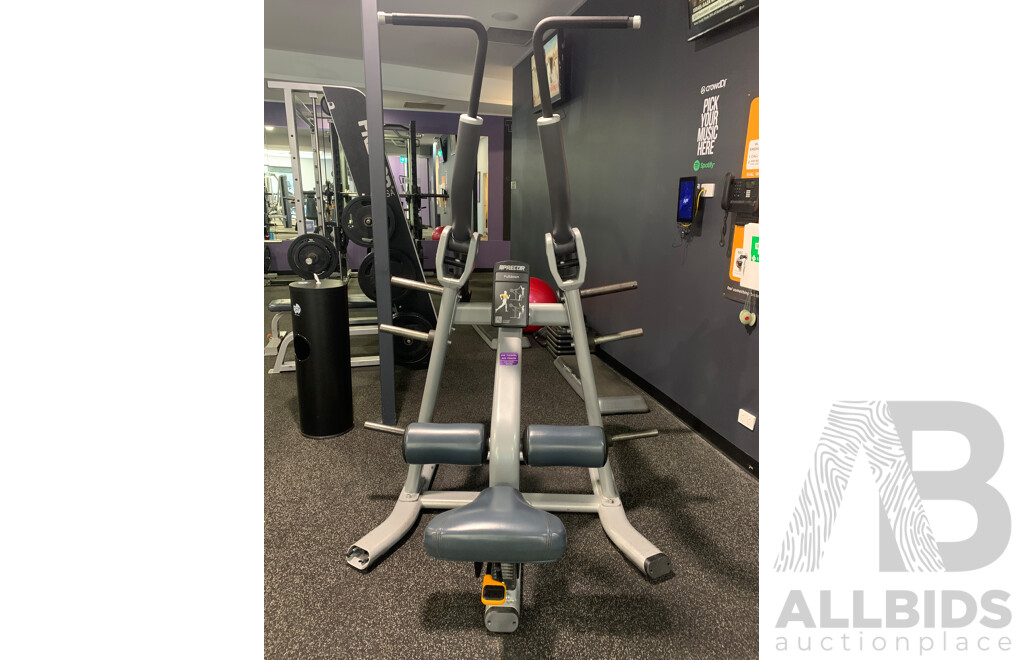 Precor Plate Loaded Pulldown Machine