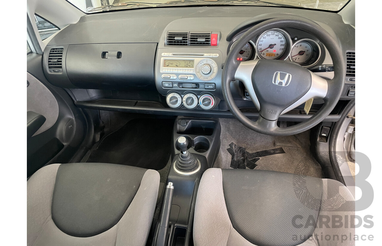 7/2007 Honda Jazz GLi MY06 5d Hatchback Silver 1.3L