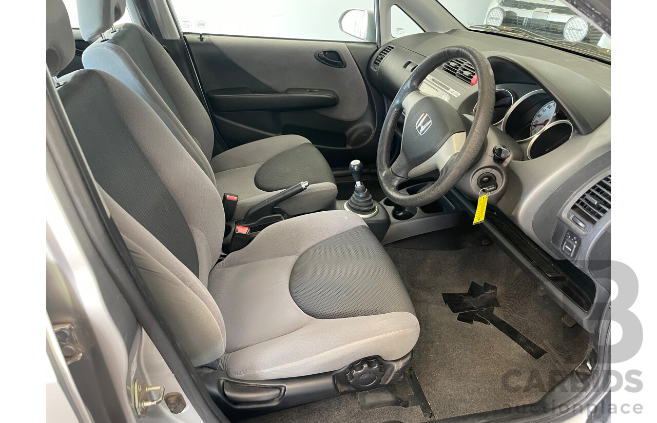 7/2007 Honda Jazz GLi MY06 5d Hatchback Silver 1.3L