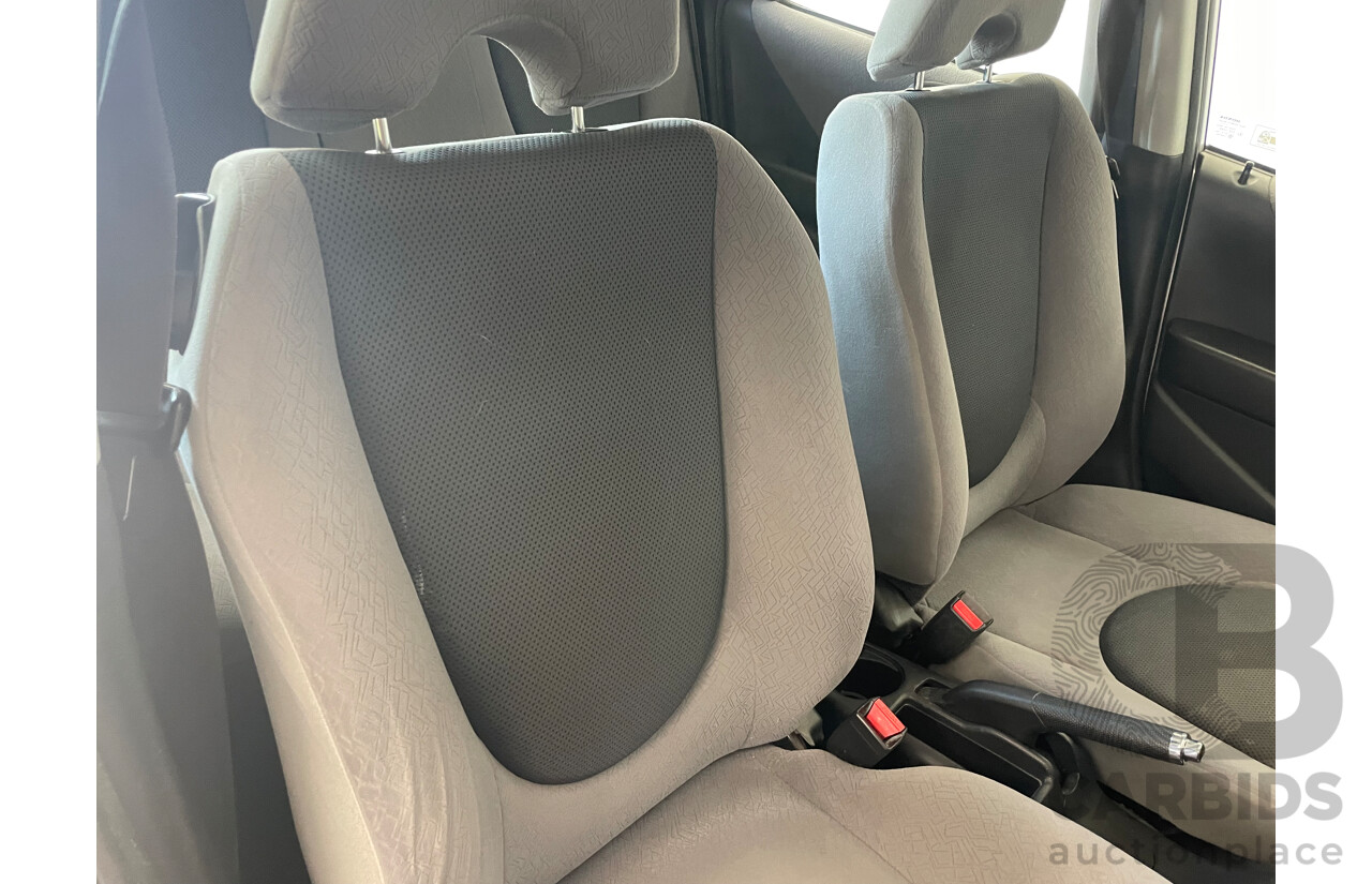 7/2007 Honda Jazz GLi MY06 5d Hatchback Silver 1.3L