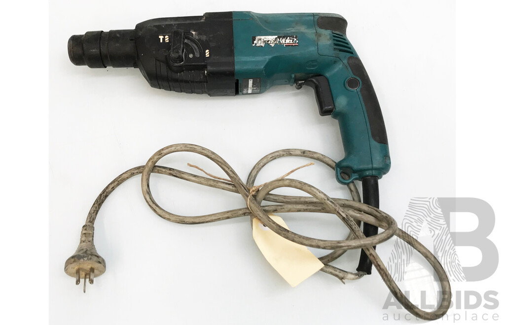 Makita (HR2440) Corded Rotary Hammer