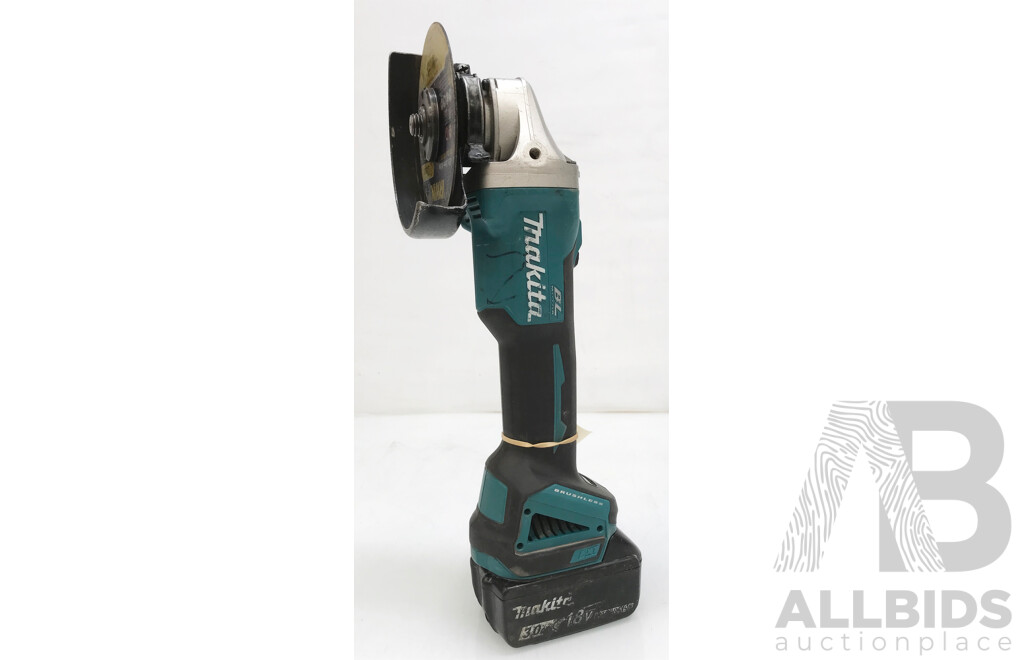 MAKITA DGA504 Cordless Angle Grinder