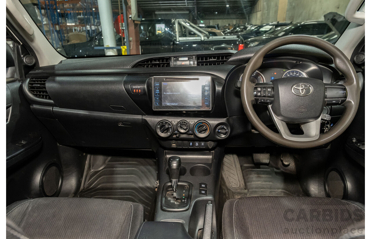 03/2019 Toyota Hilux SR (4x4) GUN126R MY19 4d Dual Cab White Turbo Diesel 2.8L