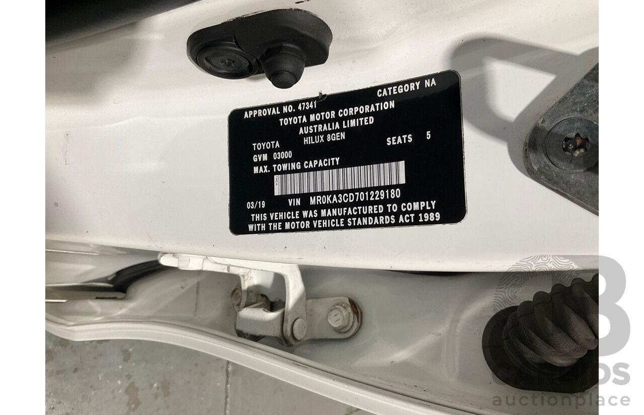 03/2019 Toyota Hilux SR (4x4) GUN126R MY19 4d Dual Cab White Turbo Diesel 2.8L