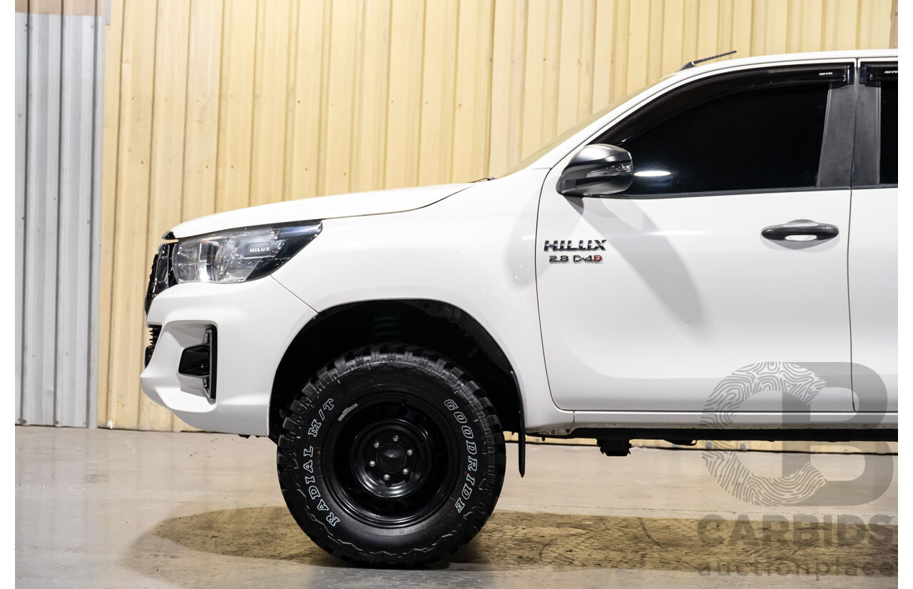 03/2019 Toyota Hilux SR (4x4) GUN126R MY19 4d Dual Cab White Turbo Diesel 2.8L