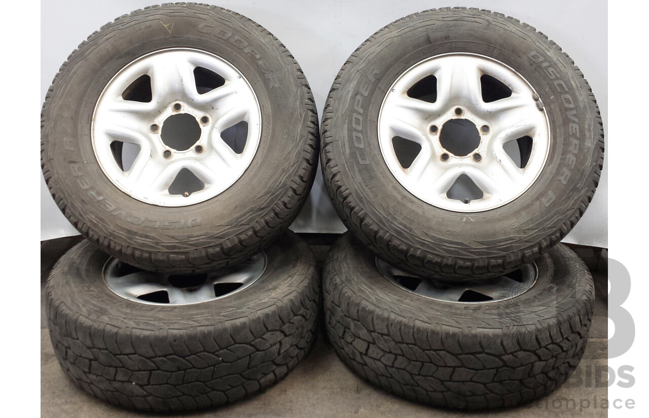 Toyota Land Cruiser LC200 GX 17 Inch Five Stud Wheels with Cooper Discovery A/T³ Tyres - Set of Four