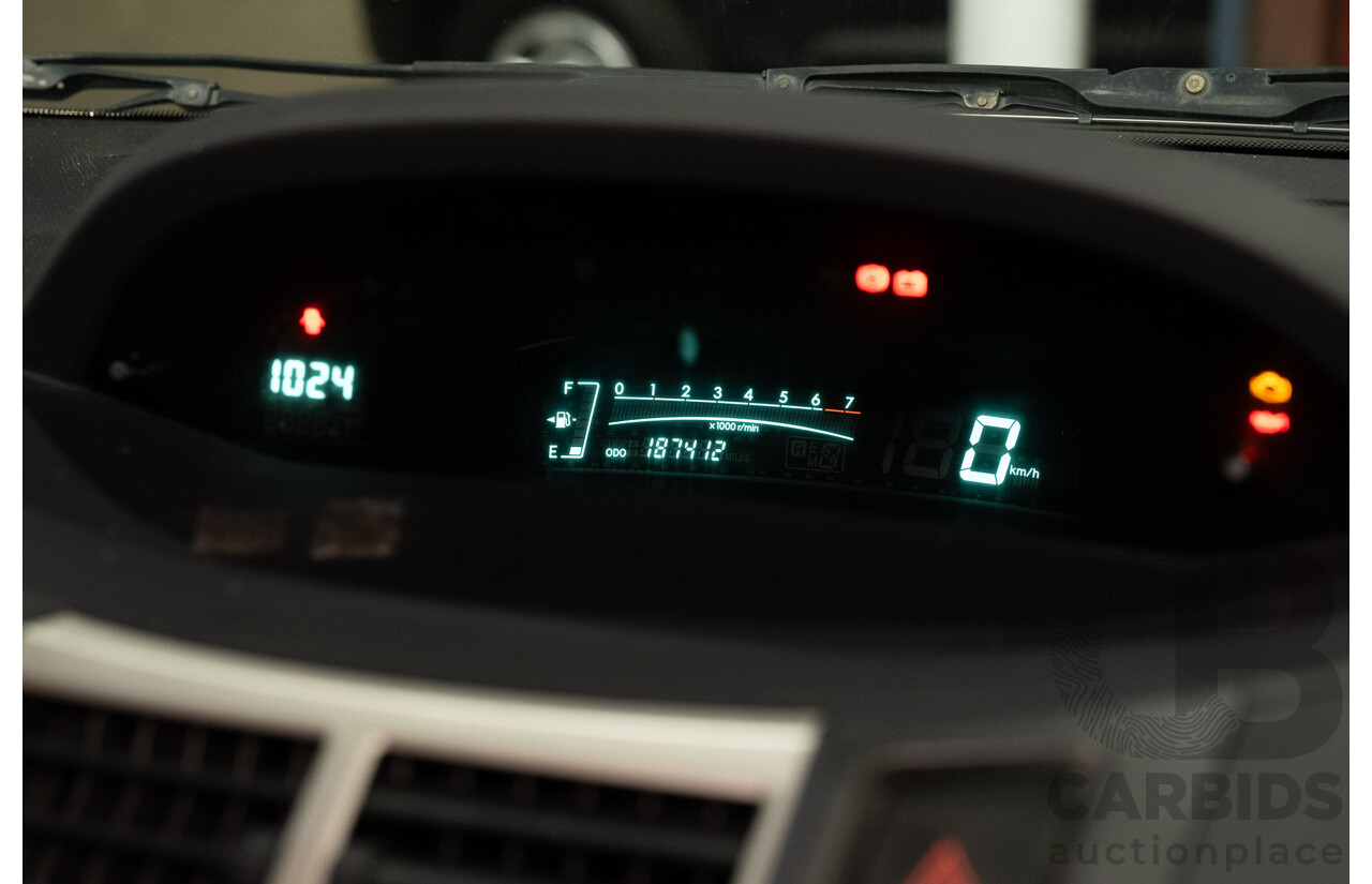 11/2009 Toyota Yaris YR NCP90R 08 UPGRADE 3d Hatchback Metallic Blue 1.3L