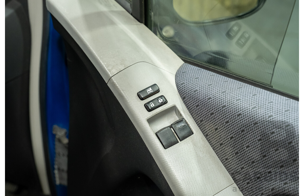 11/2009 Toyota Yaris YR NCP90R 08 UPGRADE 3d Hatchback Metallic Blue 1.3L