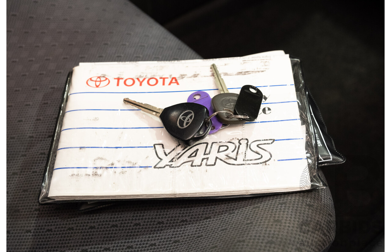 11/2009 Toyota Yaris YR NCP90R 08 UPGRADE 3d Hatchback Metallic Blue 1.3L