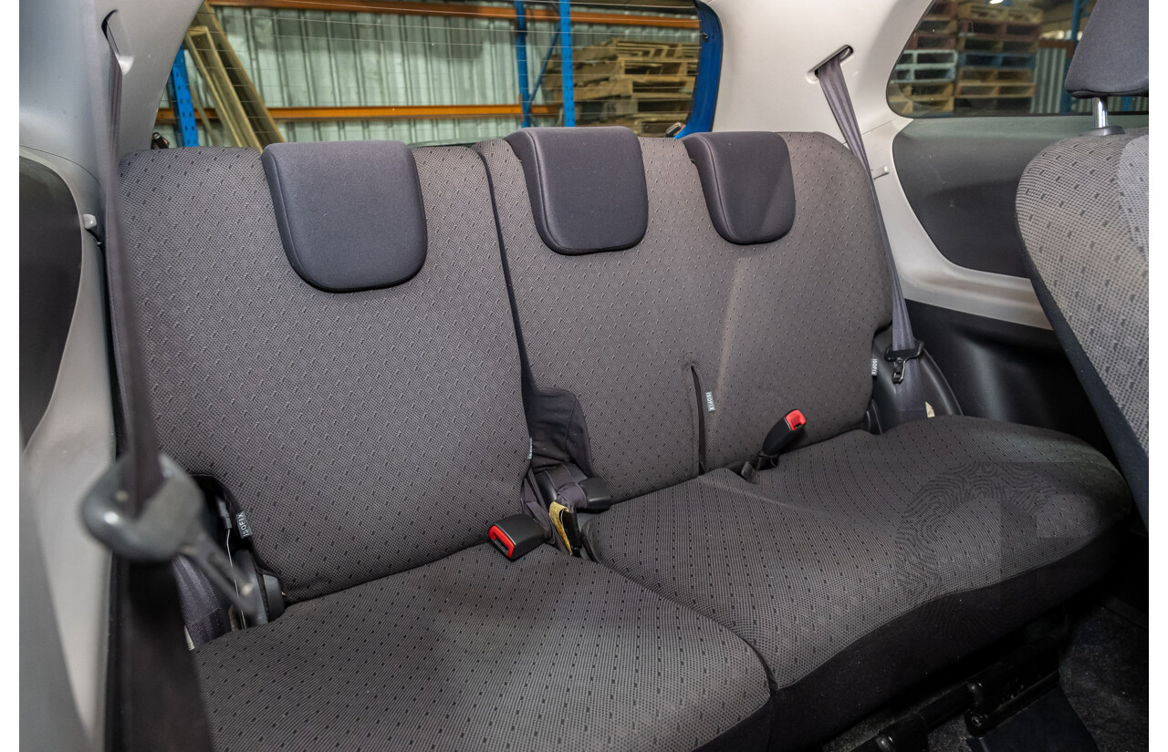 11/2009 Toyota Yaris YR NCP90R 08 UPGRADE 3d Hatchback Metallic Blue 1.3L