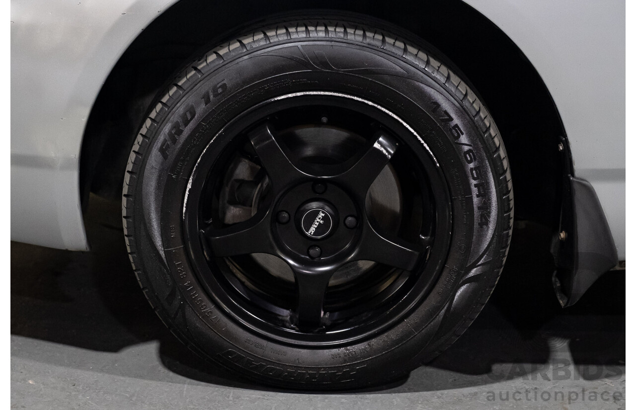 5/2002 Toyota Corolla Ascent ZZE122R 4d Sedan Silver 1.8L