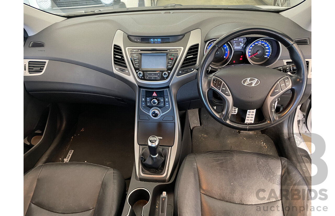 5/2014 Hyundai Elantra Trophy MD SERIES 2 (MD3) 4d Sedan White 1.8L