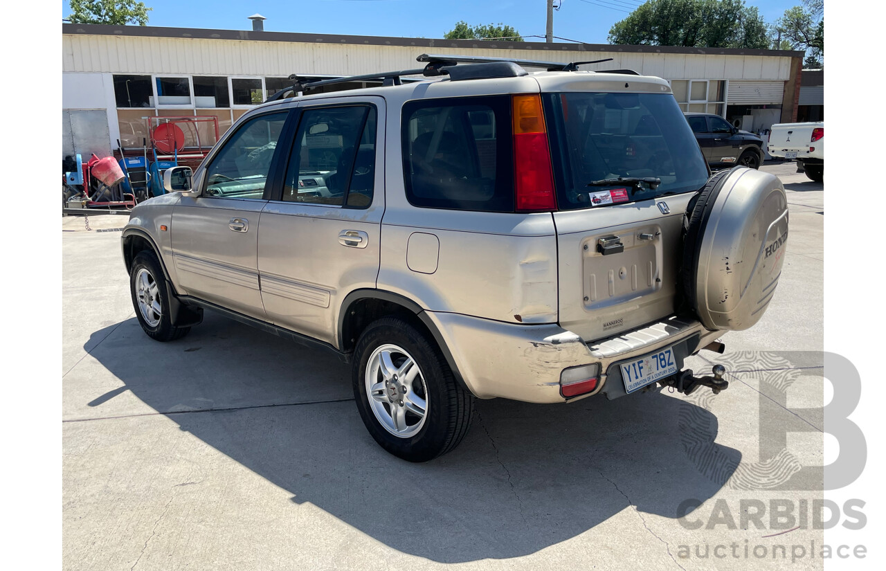 8/2001 Honda CRV (4x4) Sport  4d Wagon Gold 2.0L