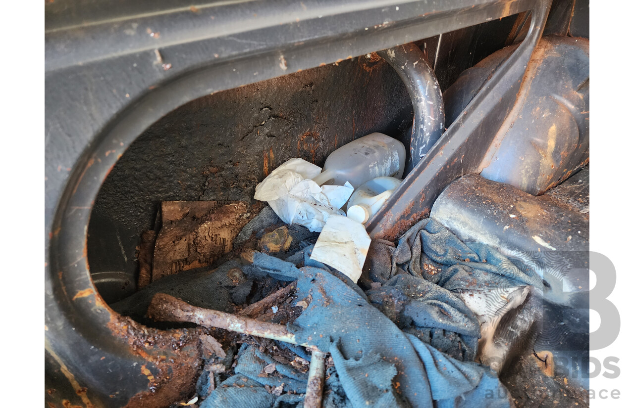 01/1968 Holden HR Premier 4d Sedan White 3.0L - "Barn Find" Project Car