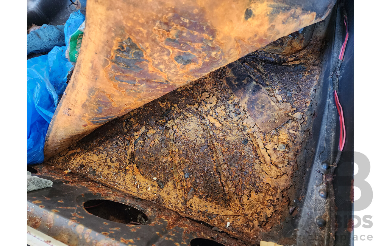 01/1968 Holden HR Premier 4d Sedan White 3.0L - "Barn Find" Project Car