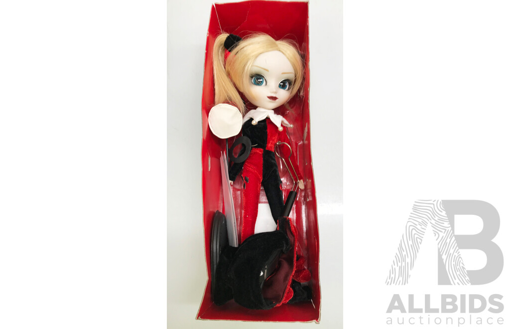 DC Comics Collectibles -  Rare Harley Quinn Pullip Doll, New York Comic Con Exclusive