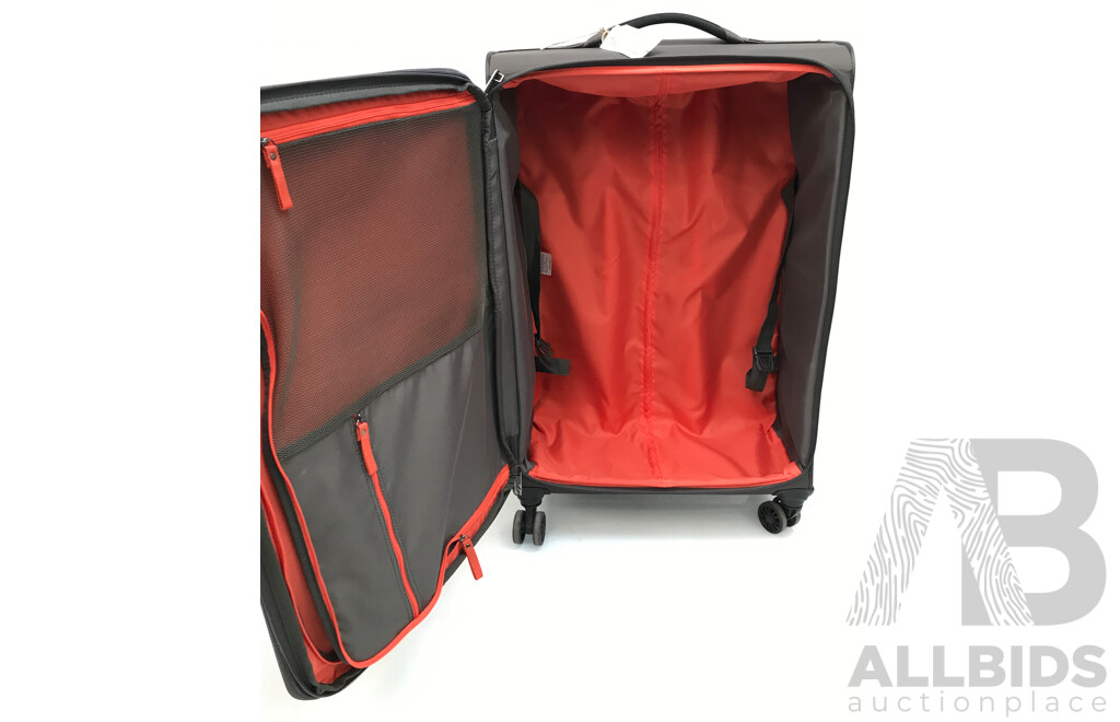 Samsonite 72H DLX Travel Suitcase