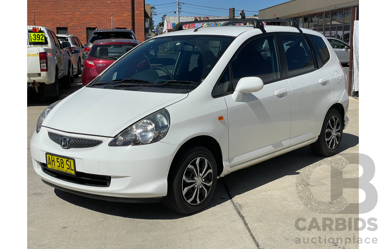 7/2005 Honda Jazz VTi UPGRADE 5d Hatchback White 1.5L