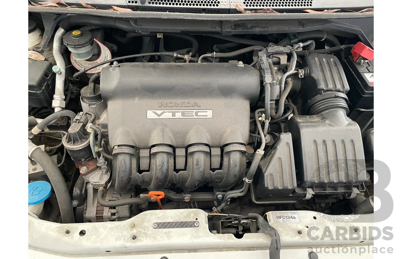 7/2005 Honda Jazz VTi UPGRADE 5d Hatchback White 1.5L