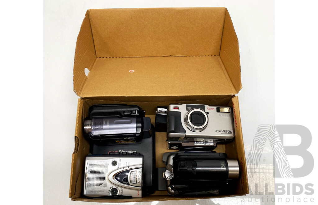 Assortment of Video Cameras, Cameras - Lot 1507876 | ALLBIDS