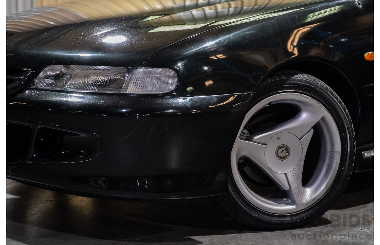 6/1996 Holden HSV Clubsport VS 185i Build No.1094 4d Sedan Black V8 5.0L