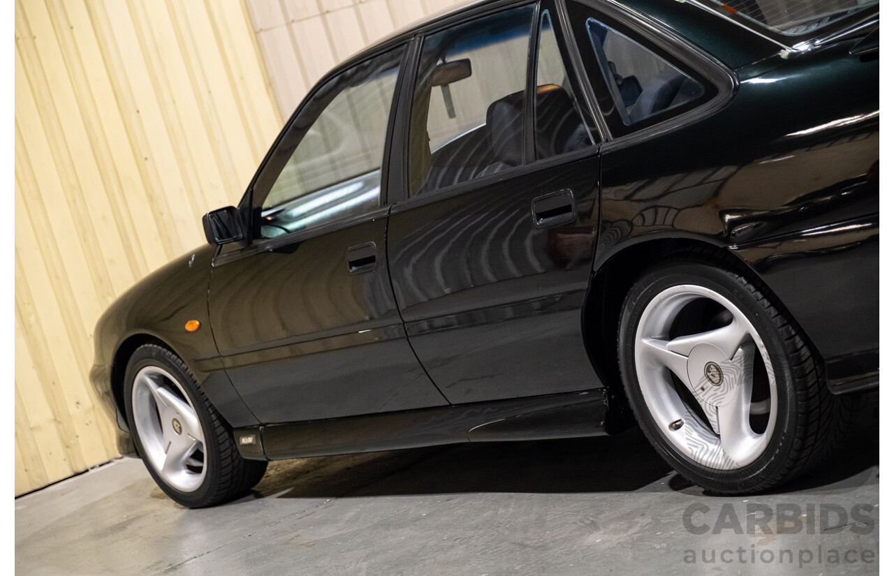 6/1996 Holden HSV Clubsport VS 185i Build No.1094 4d Sedan Black V8 5.0L