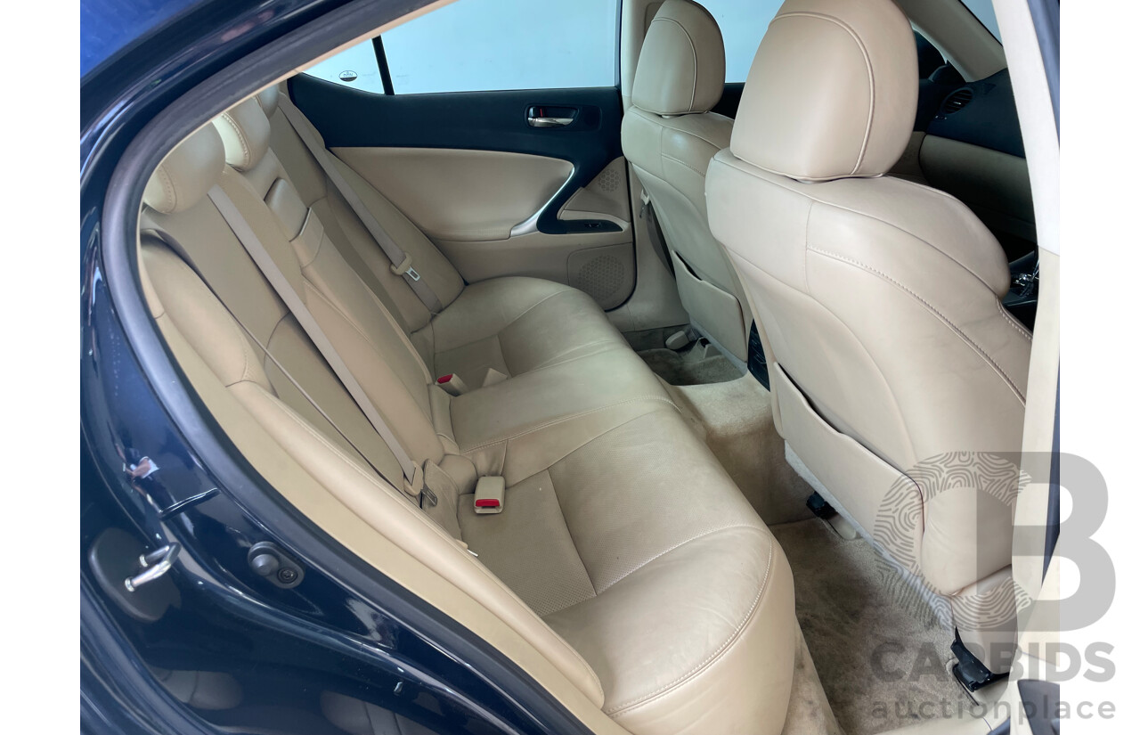 6/2006 Lexus IS250 Prestige GSE20R 4d Sedan Blue 2.5L