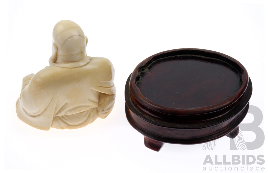 Hand Carved Ivory Chinese Seated Buddha Figure on Bespoke Wooden Stand
