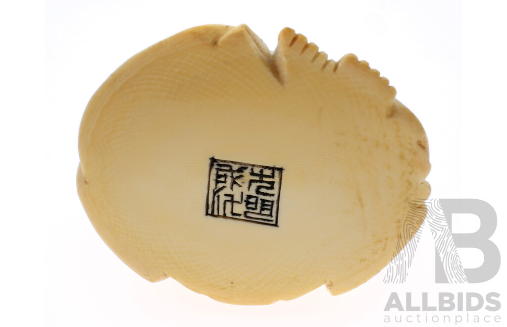 Hand Carved Ivory Chinese Seated Buddha Figure on Bespoke Wooden Stand