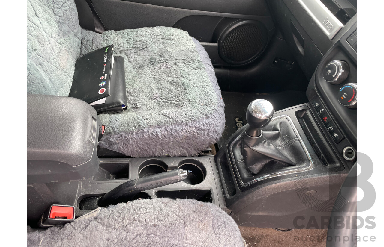 3/2015 Jeep Compass Sport (4x2) MK MY15 4d Wagon Silver 2.0L