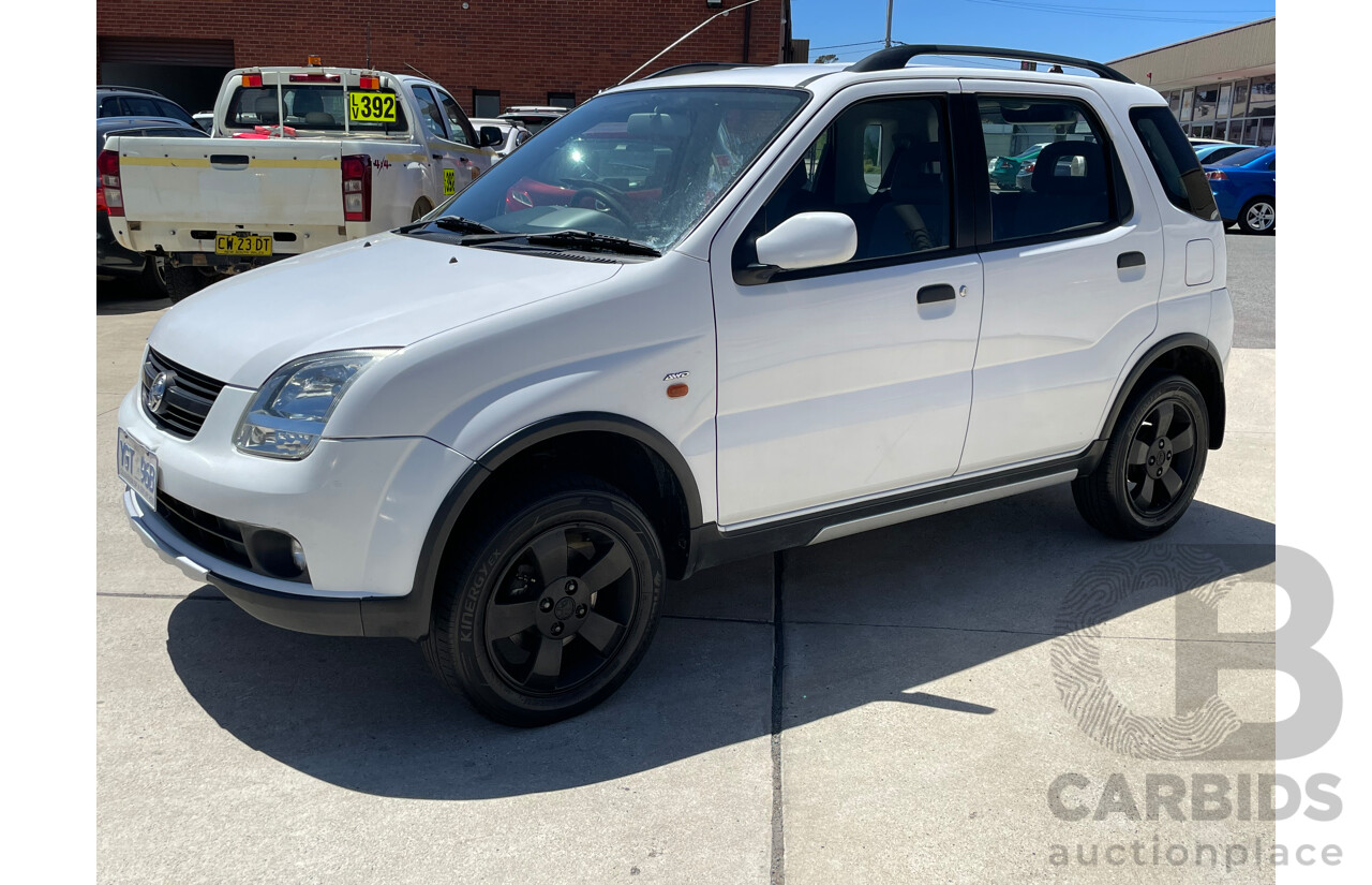 1/2005 Holden Cruze  YG 4d Wagon White 1.5L