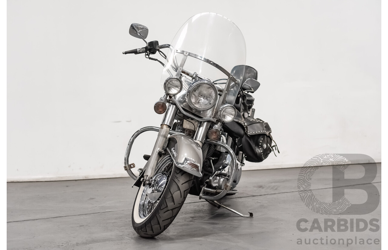 12/1995 Harley Davidson Heritage Softail Classic 1340cc (FLSTC) Vivid Black & Silver/Grey