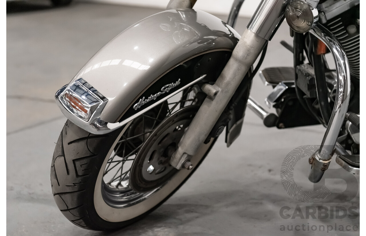 12/1995 Harley Davidson Heritage Softail Classic 1340cc (FLSTC) Vivid Black & Silver/Grey