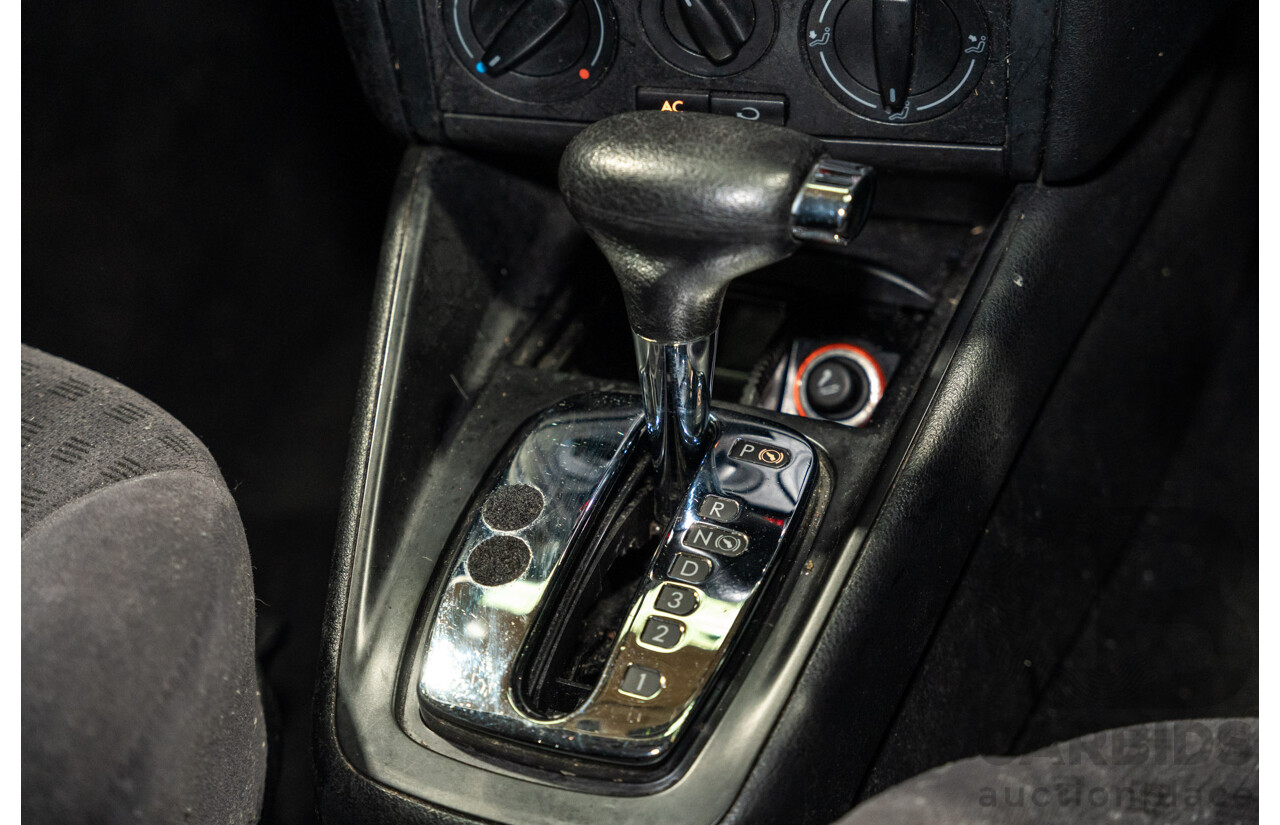 11/2000 Volkswagen Golf GL 5d Hatchback Silver 1.6L