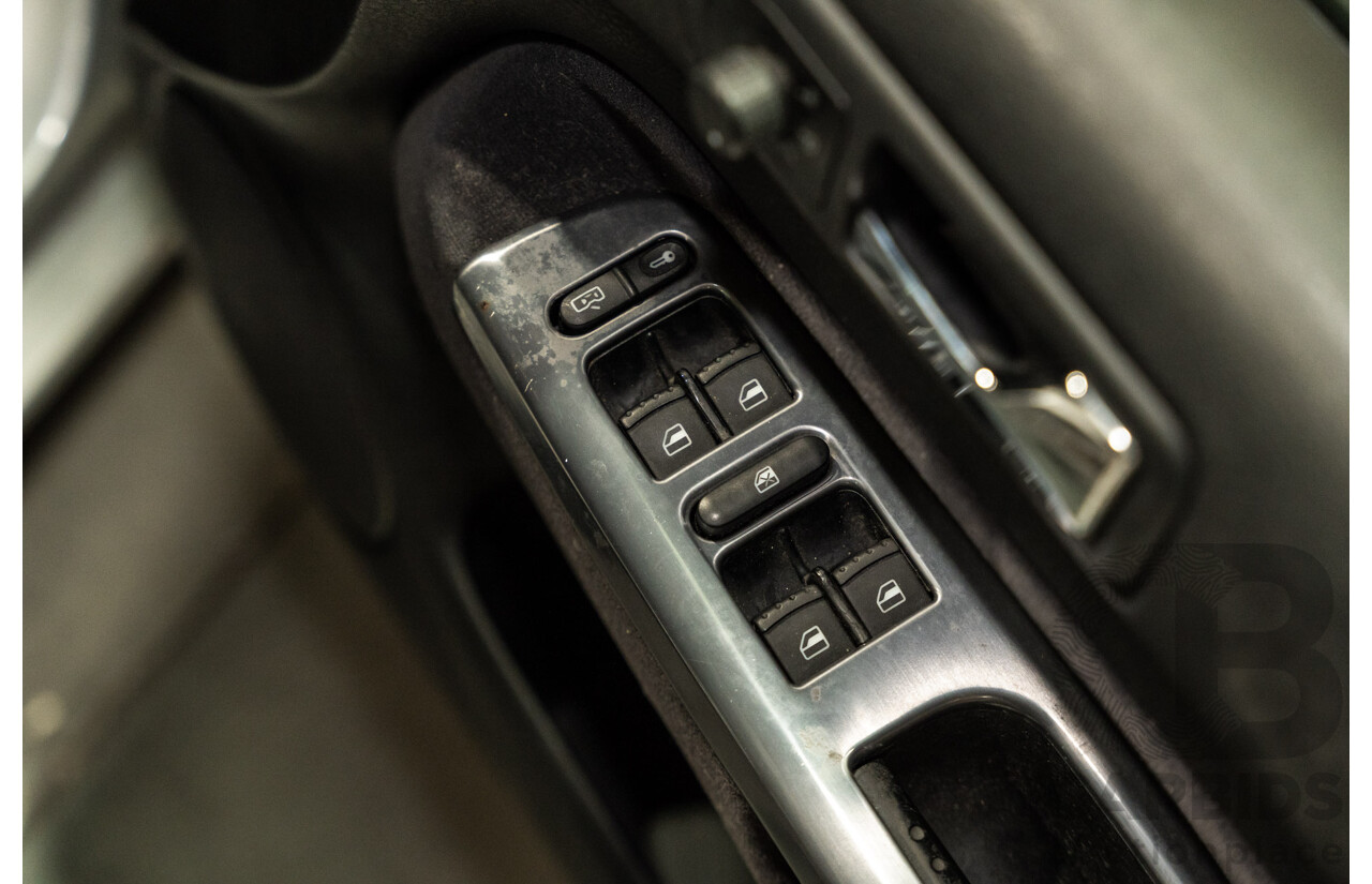 11/2000 Volkswagen Golf GL 5d Hatchback Silver 1.6L