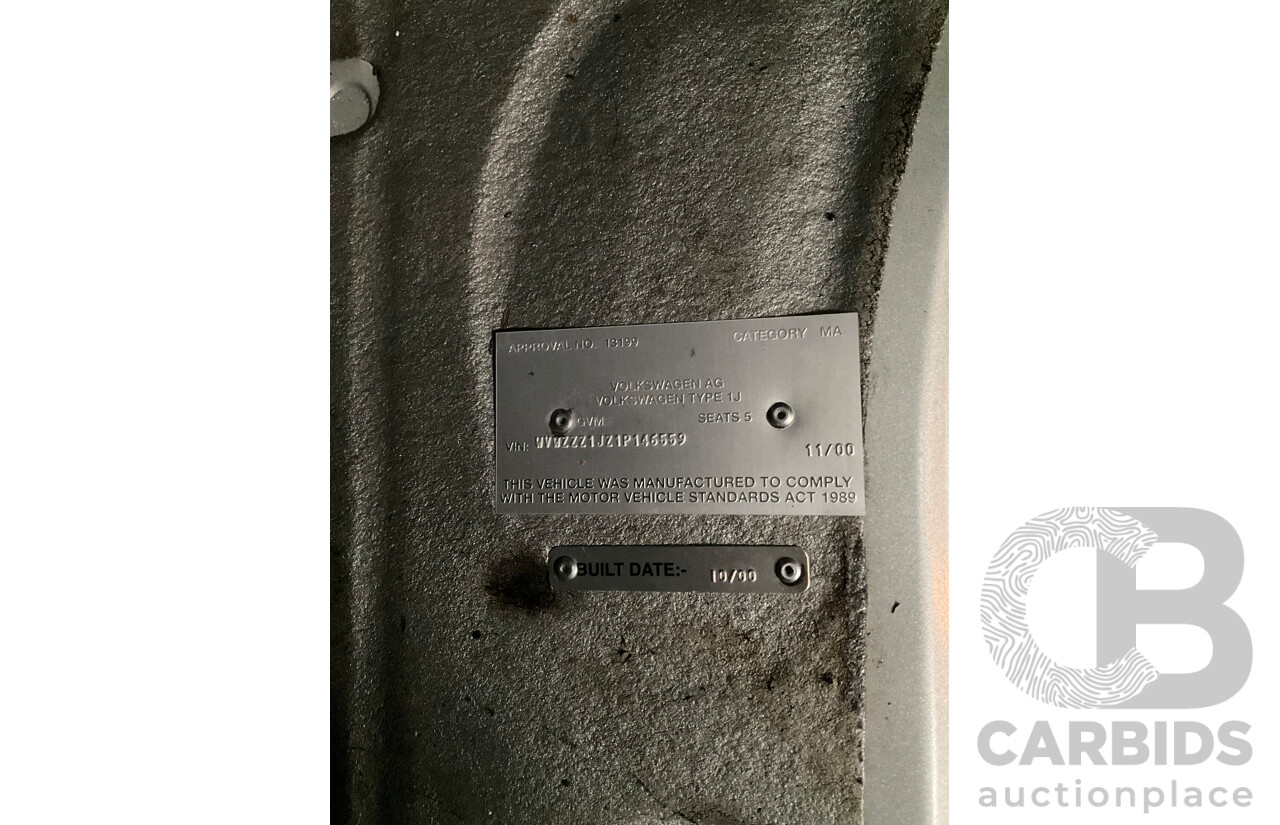 11/2000 Volkswagen Golf GL 5d Hatchback Silver 1.6L