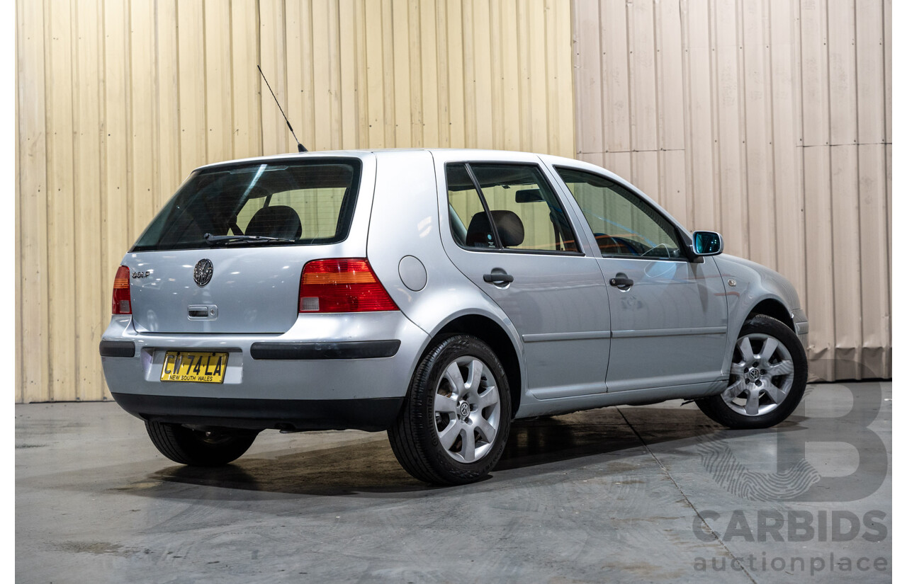 11/2000 Volkswagen Golf GL 5d Hatchback Silver 1.6L