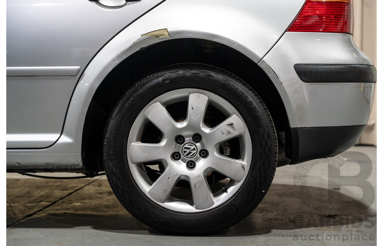 11/2000 Volkswagen Golf GL 5d Hatchback Silver 1.6L