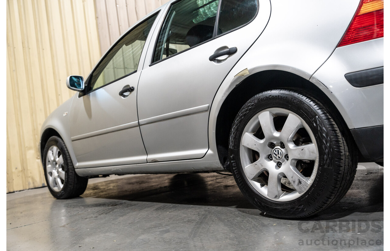 11/2000 Volkswagen Golf GL 5d Hatchback Silver 1.6L