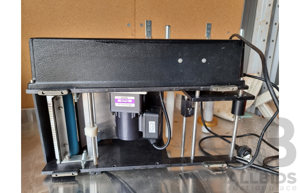 BENCHMARK Semi Automatic Labeller - Up to 11cm