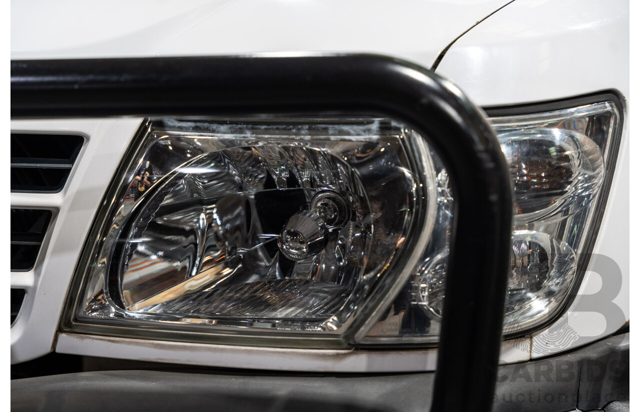 1/2001 Nissan Patrol ST (4x4) GU III 4d Wagon White Turbo Diesel 3.0L - 7 Seater