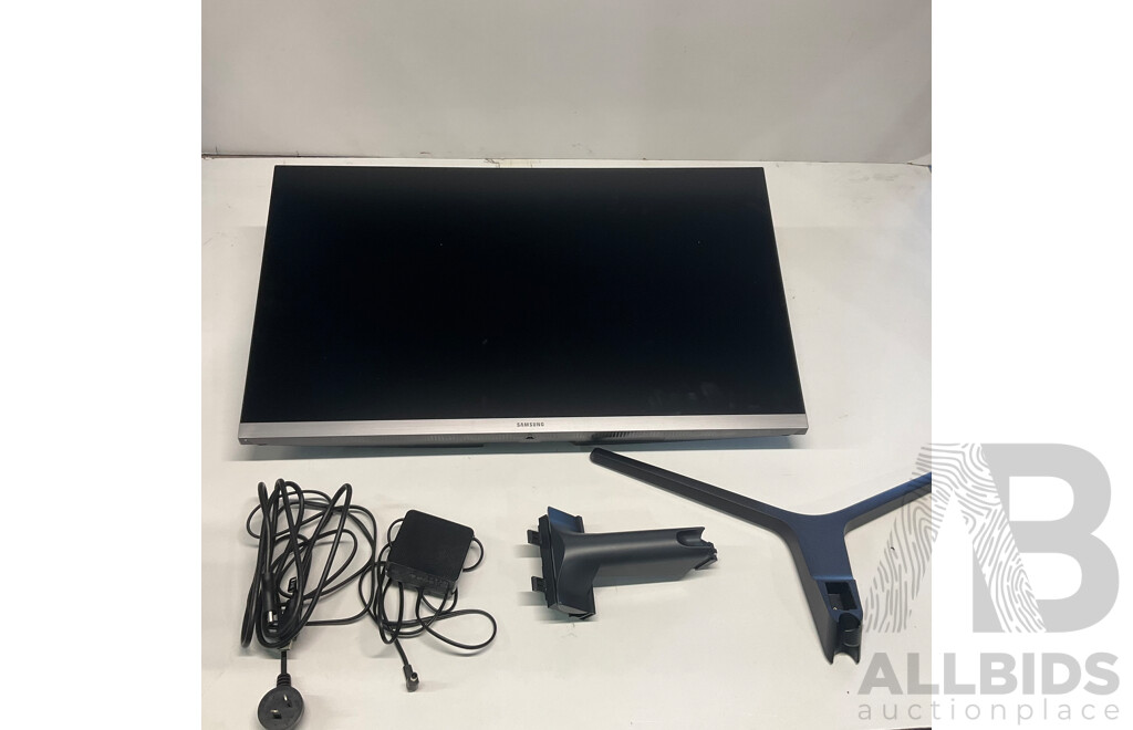 SAMSUNG UR55 28inch UHD Monitor  - ORP $599.00