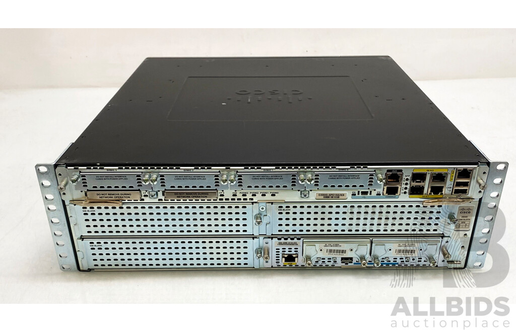 Cisco (CISCO3945-CHASSIS V02) 3900 Series Integrated Services Router